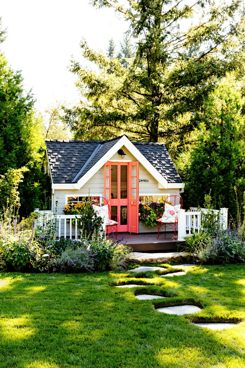 24 Beautiful Garden Path Ideas for Your Outdoor Retreat 17 Stone Footpath