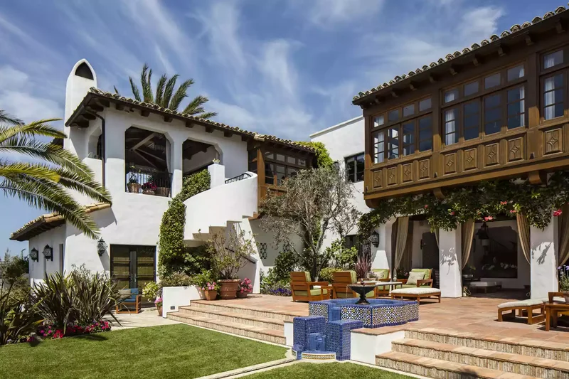 Stone Patio With Terracotta