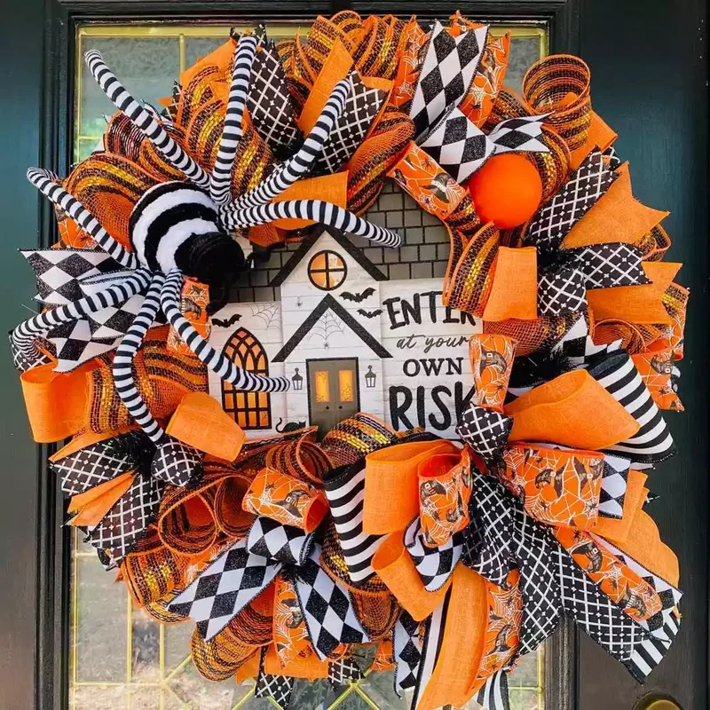 45 Halloween Wreath Ideas to Craft Before October Arrives 32 Striped Halloween Wreath