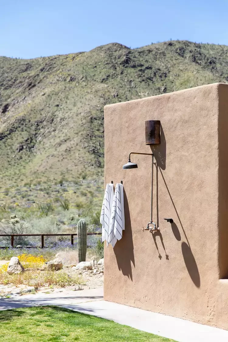 34 Beautiful Outdoor Shower Ideas for Backyards & Beach 5 Stucco Outdoor Shower