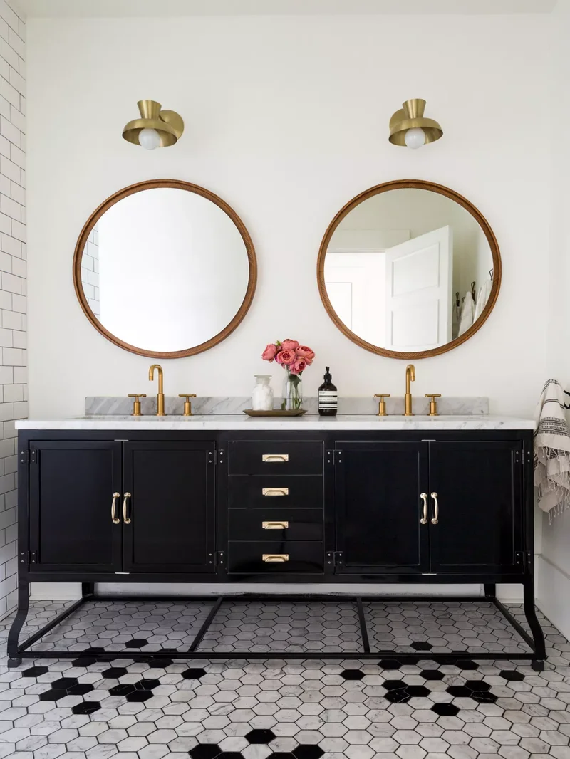 31 Stunning Black and White Bathroom Design Ideas 20 Stylish Black-and-White Bath