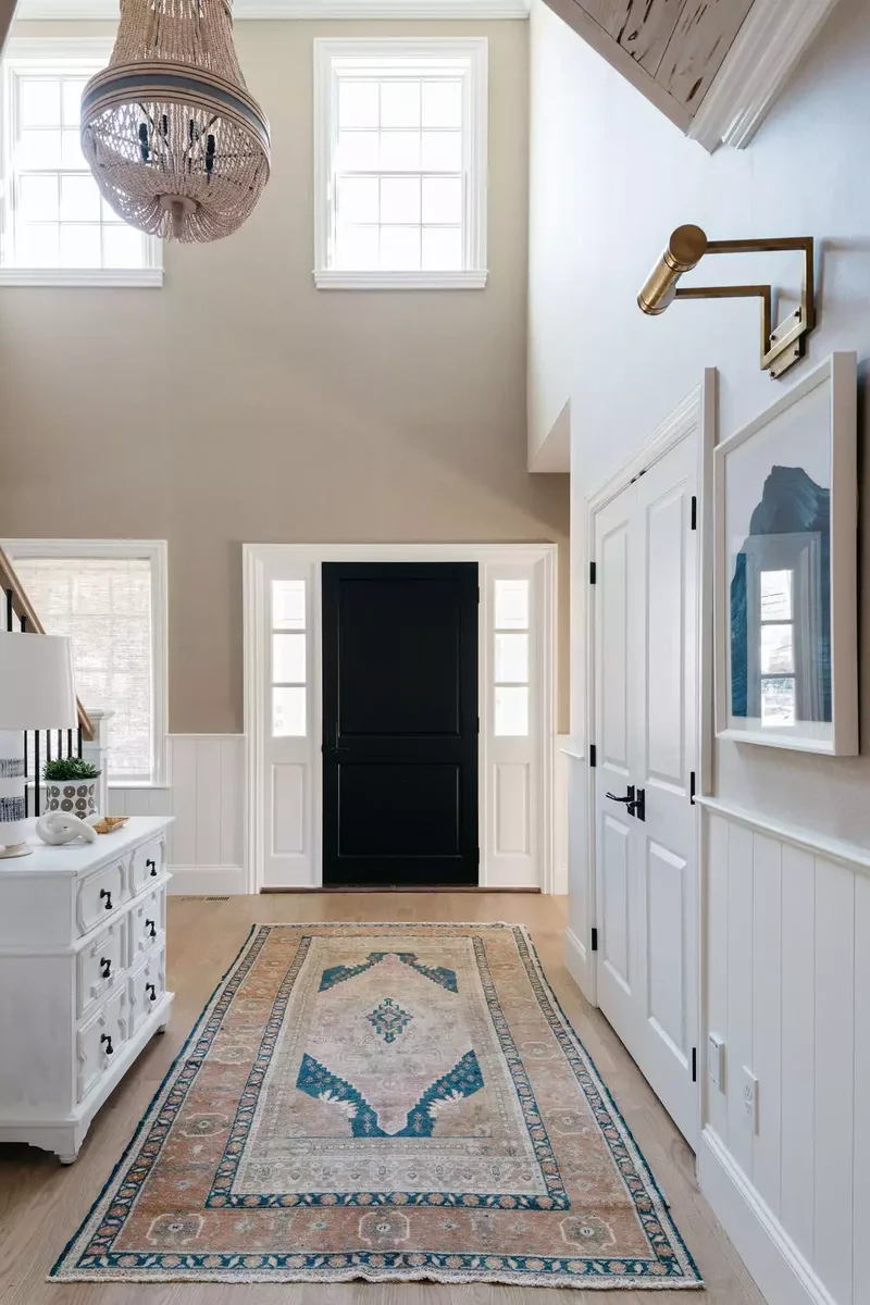 25 Stunning Entryway Rug Ideas for a Memorable First Look 5 Supersize It
