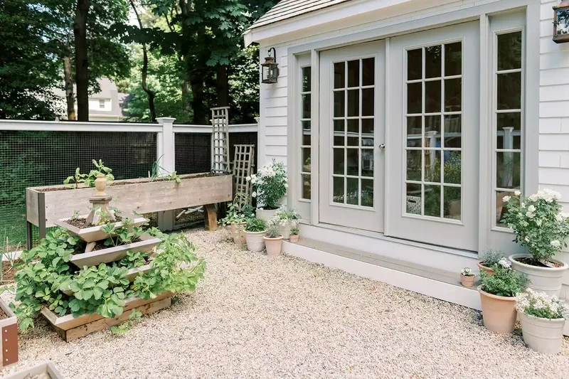 Surround Your Guesthouse