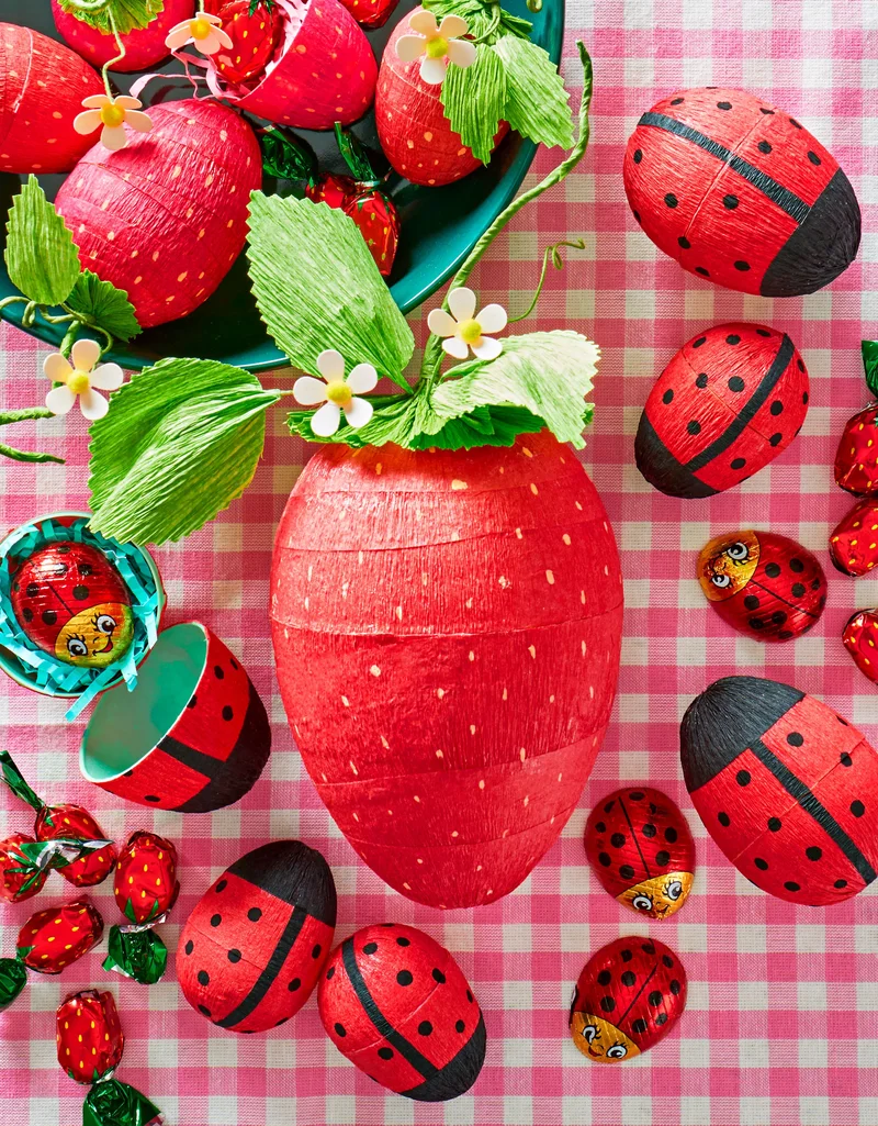 42 Easter Centerpiece Ideas and Table Decor for Spring 6 Sweet Treat