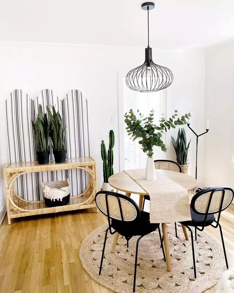 43 Stunning Dining Table Centerpiece Ideas for Every Season 36 Tall, Slim Vase