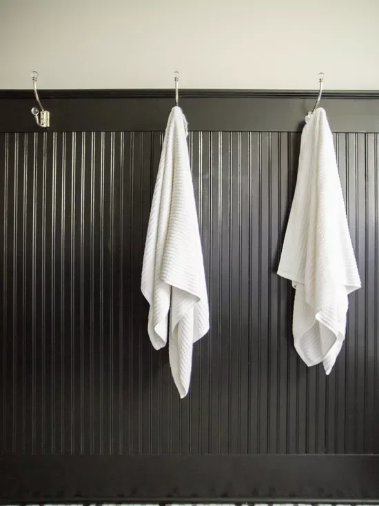 20 Beautiful Beadboard Bathroom Ideas for Every Style 1 Test Out Dark and Defined Beadboard