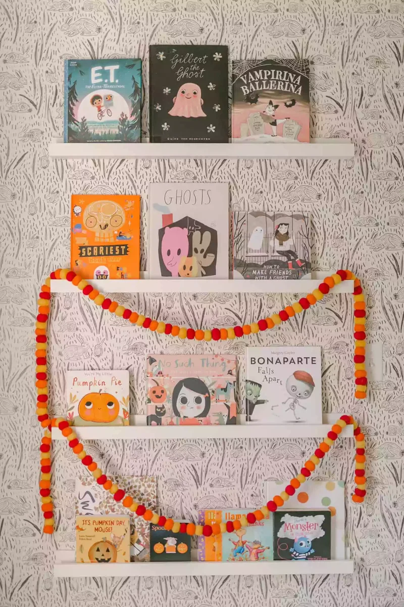 Thanksgiving Bookcase