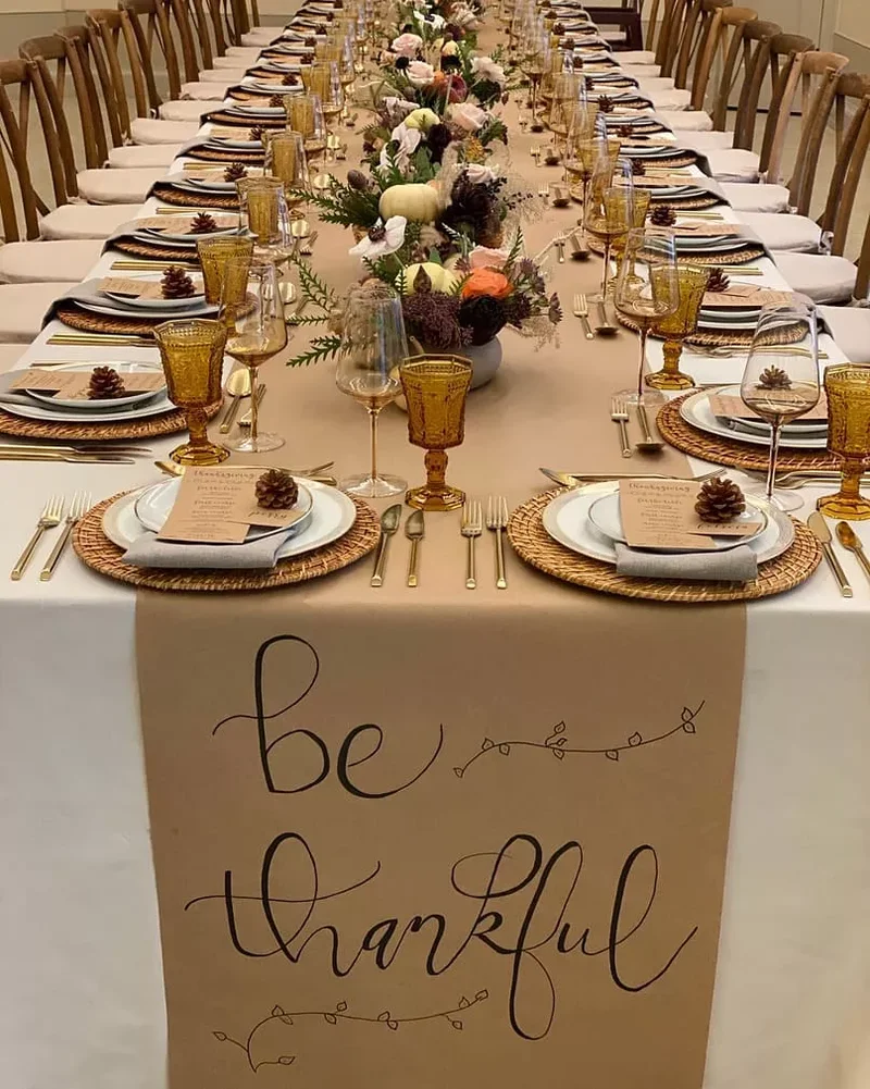 62 Stunning Thanksgiving Table Settings That Will Wow Guests 42 Thanksgiving Table Runner