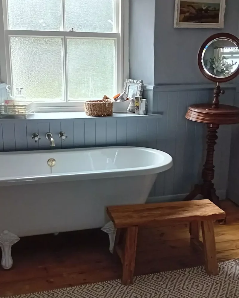 42 Country Bathroom Ideas for Your Modern Farmhouse Style 8 Timeless Heirlooms