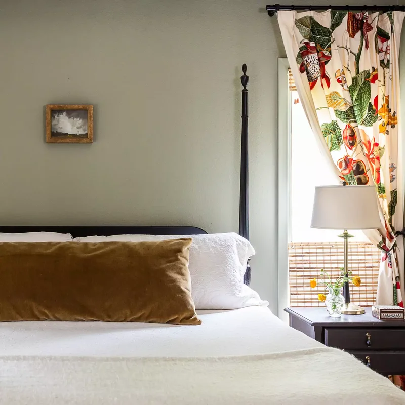 66 Creative Ways to Decorate Above Your Bed Beautifully 15 Tiny Painting