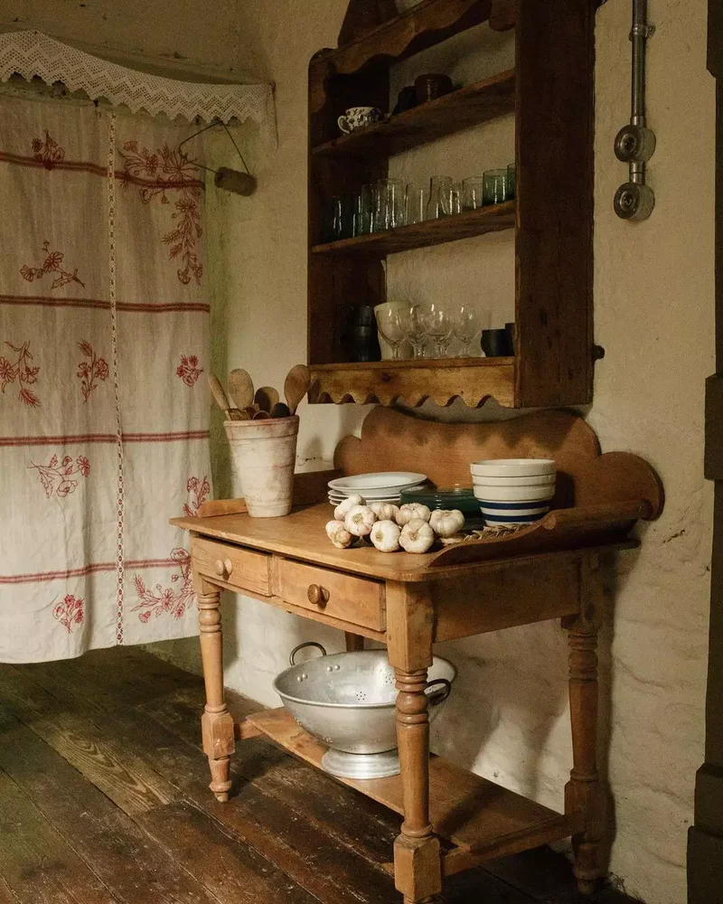 32 Country Kitchen Designs for a Cozy Cooking Retreat 31 Tons of Character