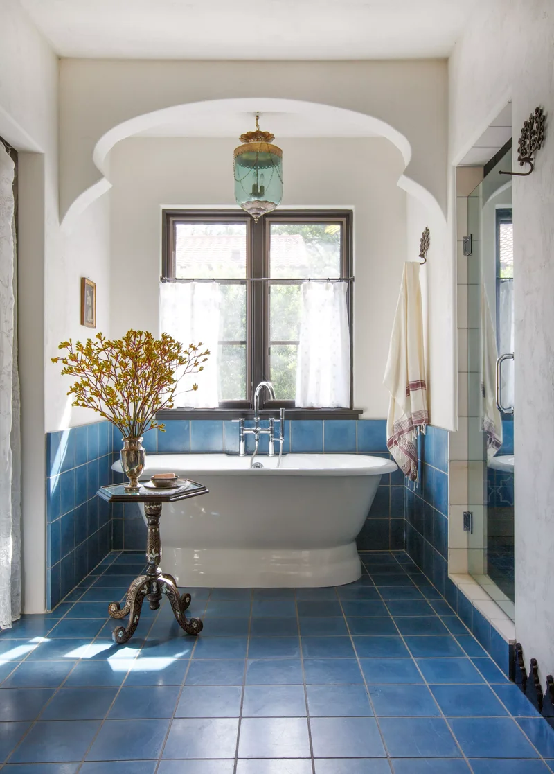 38 Classic Bathroom Design Ideas for Timeless Elegance 21 Traditional Bathroom Tile Design