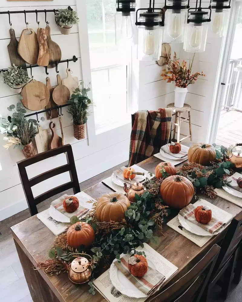 62 Stunning Thanksgiving Table Settings That Will Wow Guests 26 Traditional Table Setting