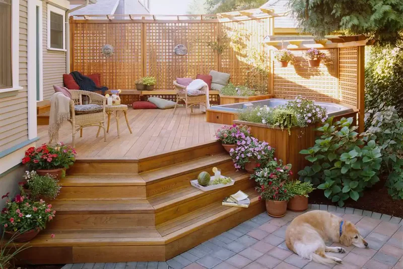Traditional Wooden Hot Tub Deck