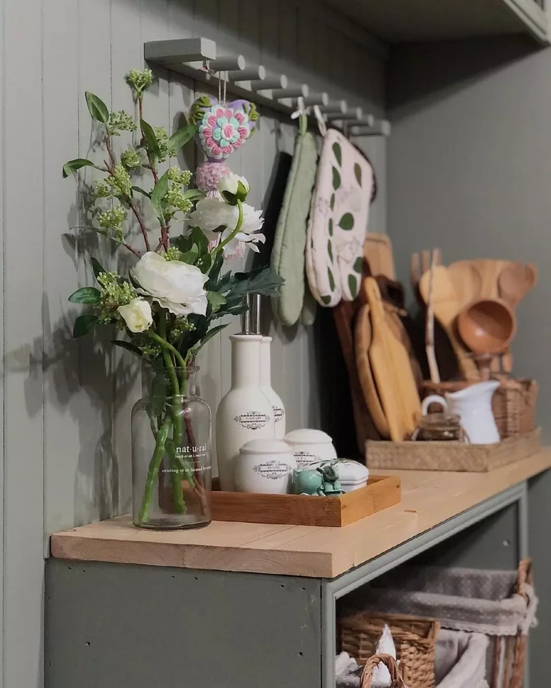 Try Completely Sage Walls