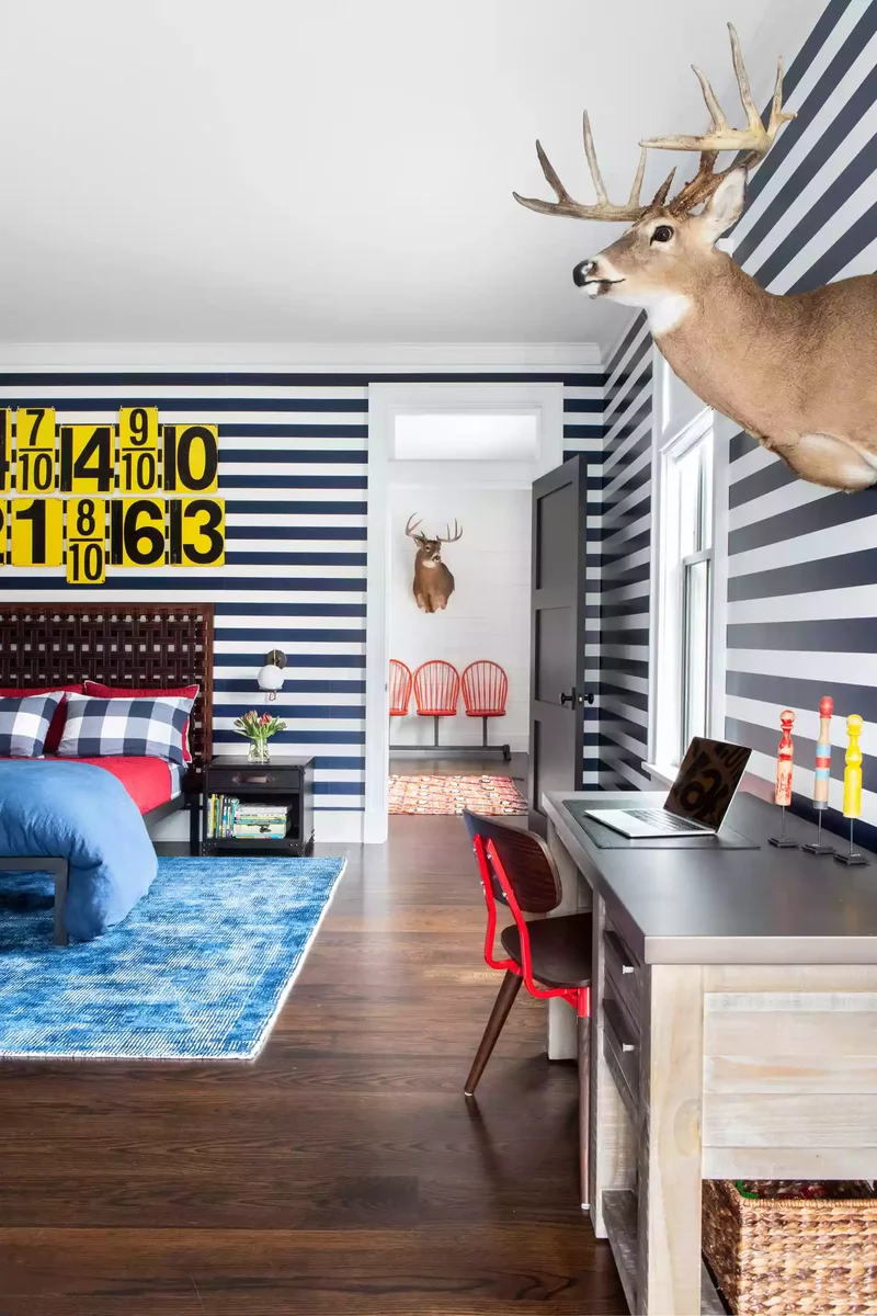 52 Creative and Stylish Teen Bedroom Design Inspirations 33 Try Dynamic Striped Walls