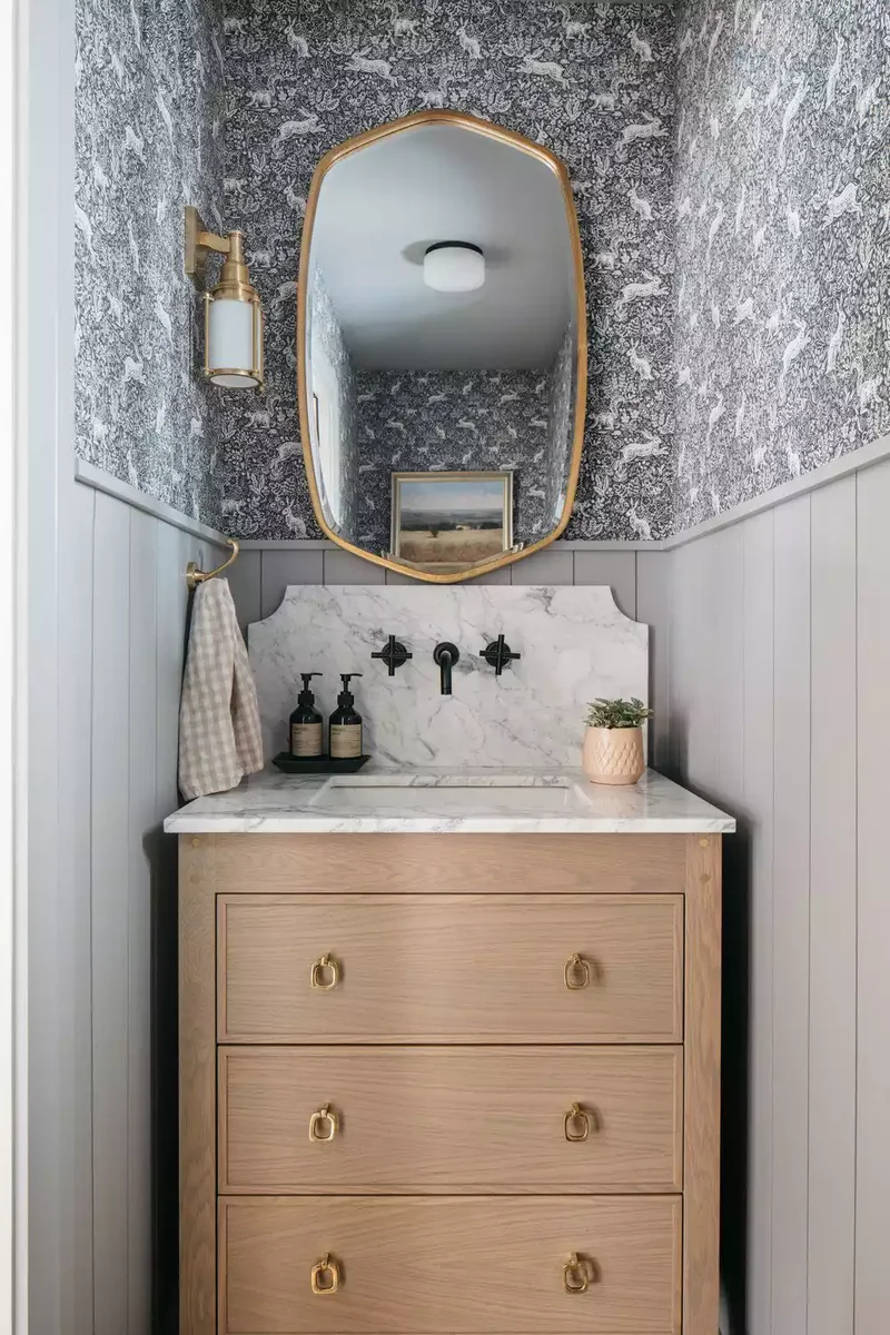 34 Stylish Bathroom Vanity Ideas for Function and Beauty 24 Try a Freestanding Model