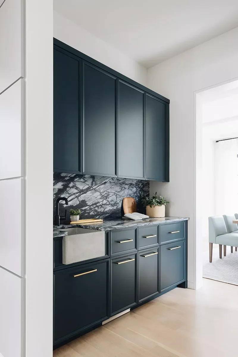 Use Dramatic Stone Finishes