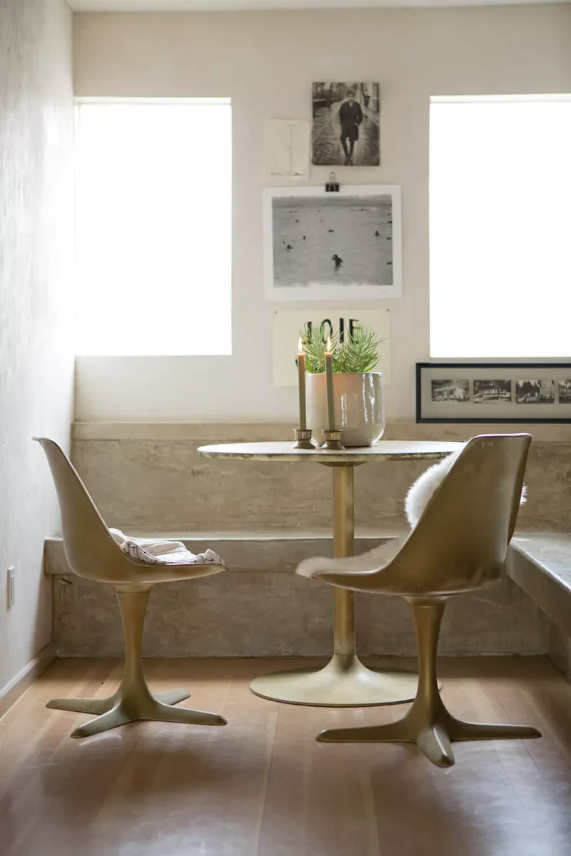 37 Banquette Seating Designs That Bring Cafe Vibes Home 34 Use Earthy Finishes