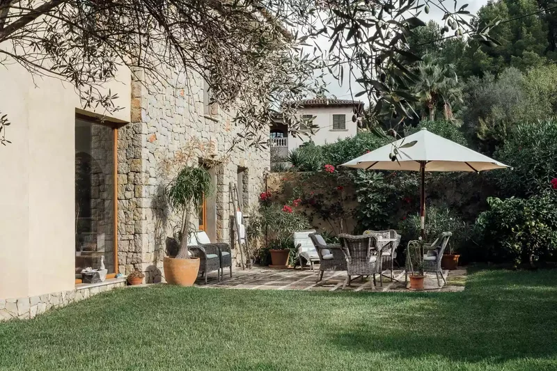 68 Patio Design Ideas That'll Have You Living Outdoors 66 Use Matching Materials