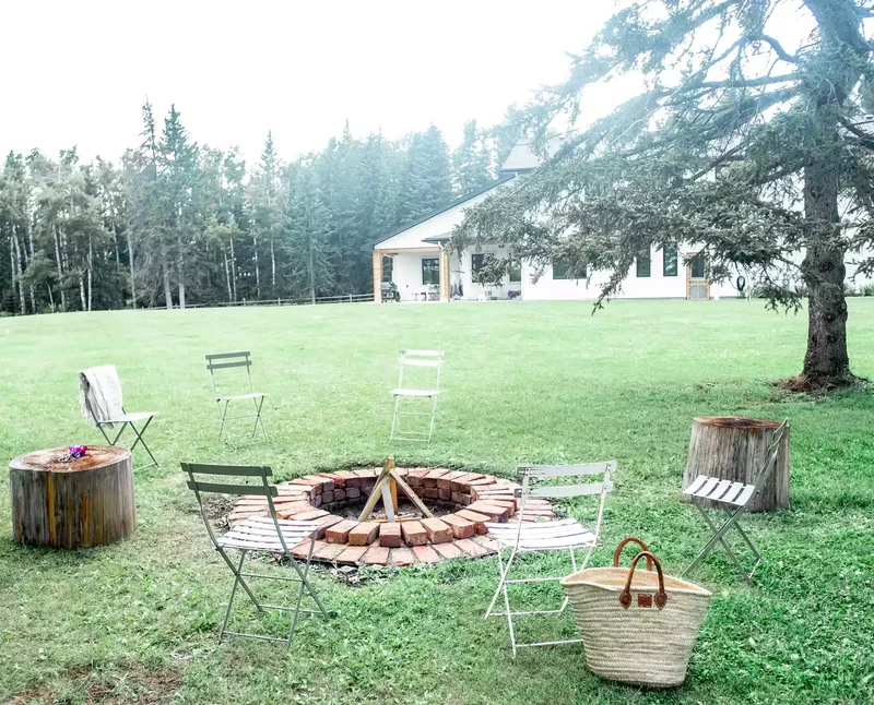 20 Brick Fire Pit Designs, From Rustic to Modern Styles 5 Use Salvaged Bricks