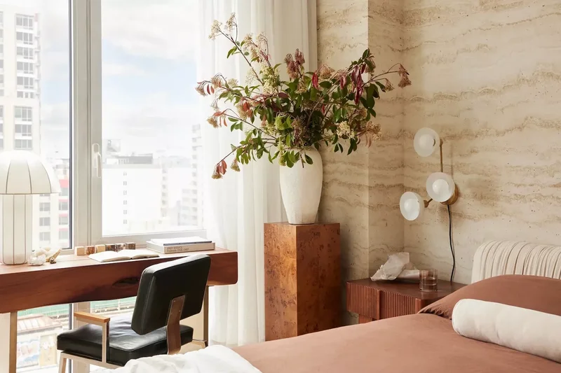 45 Home Office Decor Tips to Enhance Productivity & Style 42 Utilize Vertical Space