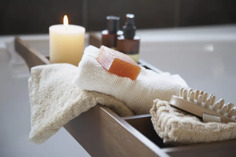 32 Clever and Beautiful Towel Storage Solutions 24 Utilize a Bath Caddy