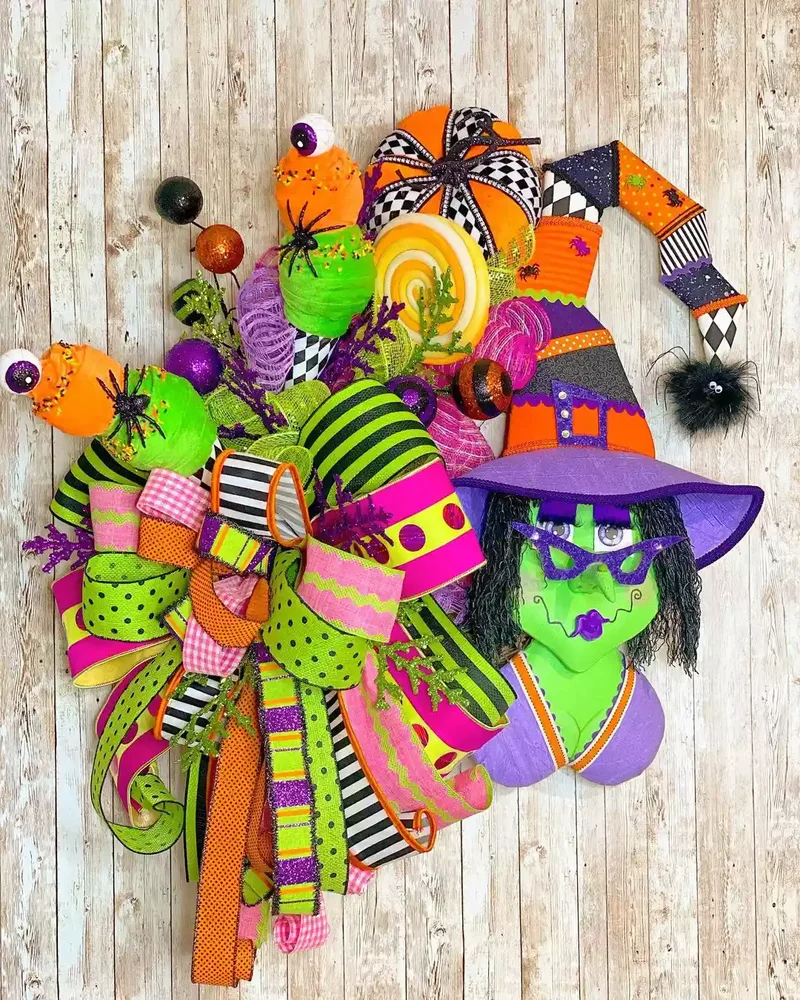 45 Halloween Wreath Ideas to Craft Before October Arrives 3 Vibrant Halloween Wreath