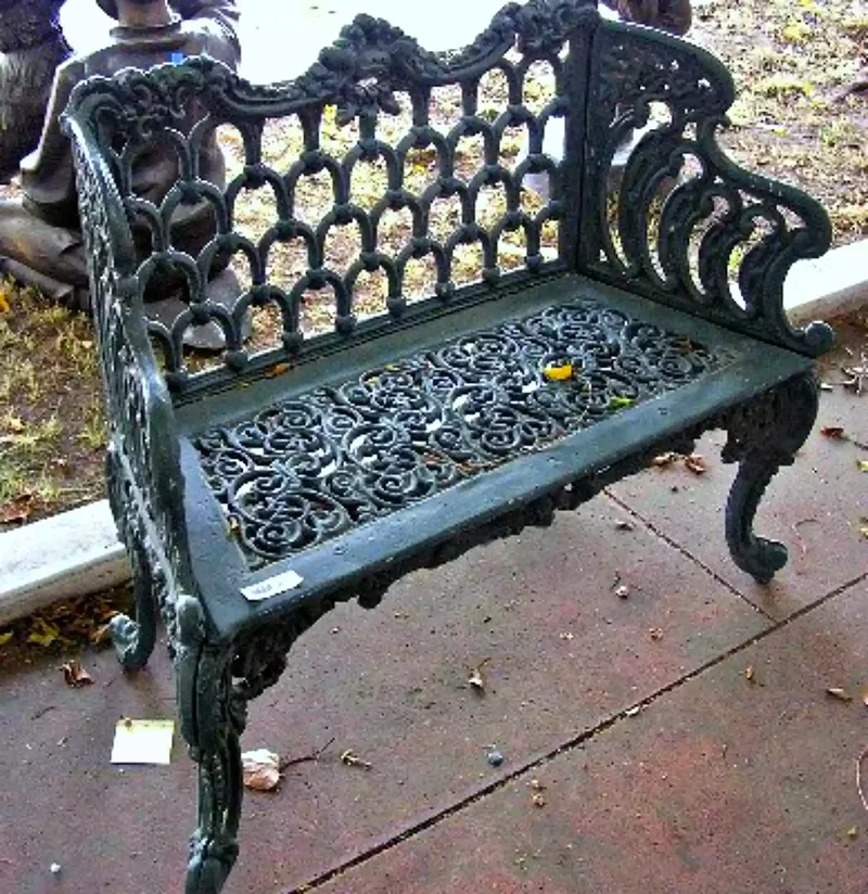 15 Beautiful Garden Bench Ideas to Transform Your Yard 5 Victorian Bench