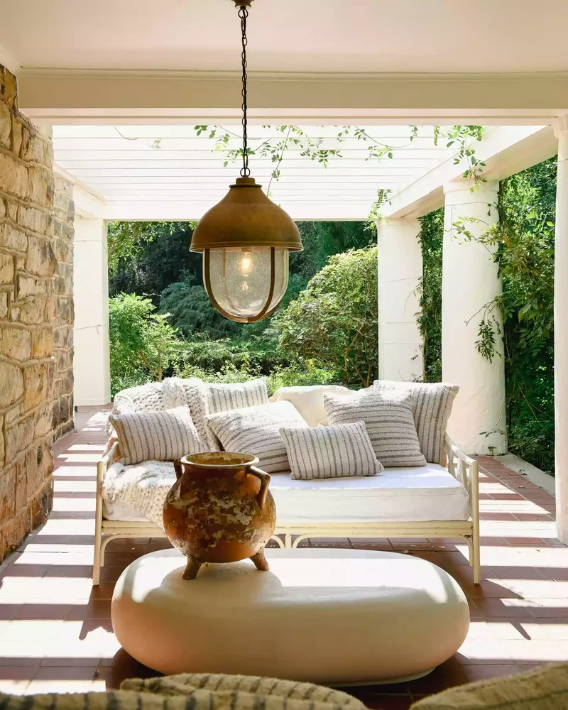 20 Stunning Modern Pergola Designs to Shade Your Backyard 3 Vine-Covered Pergola