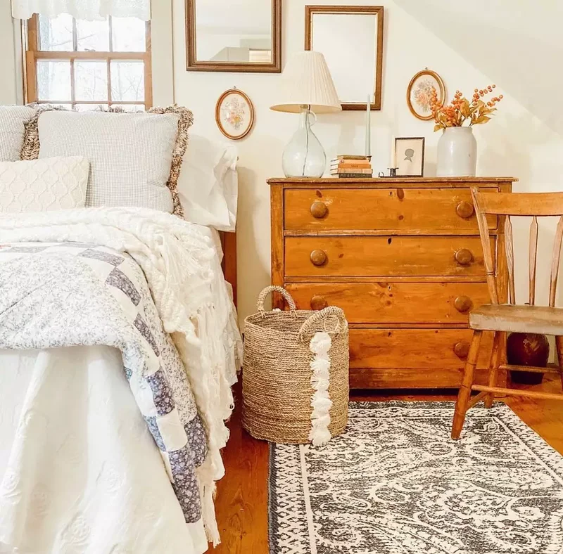 28 Sloped Ceiling Bedroom Ideas That Maximize Your Space 12 Vintage Finds