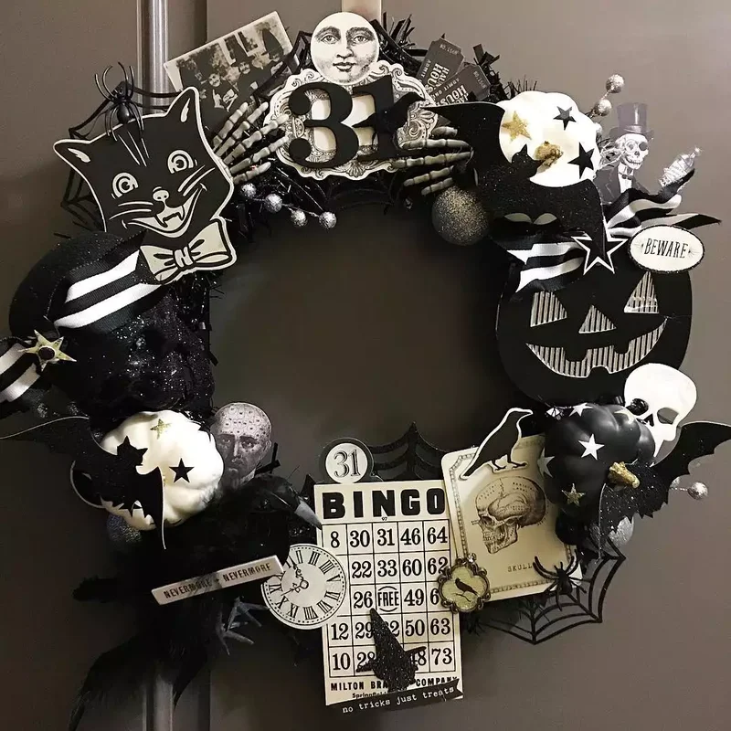 45 Halloween Wreath Ideas to Craft Before October Arrives 12 Vintage-Inspired Halloween Wreath