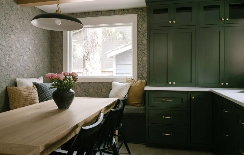 21 Moody Kitchen Ideas to Elevate Your Interior Style 1 Vintage Wallpaper