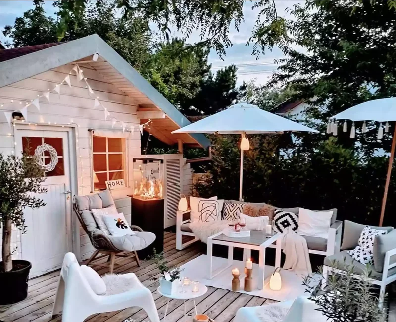 Well-Balanced Deck Lighting