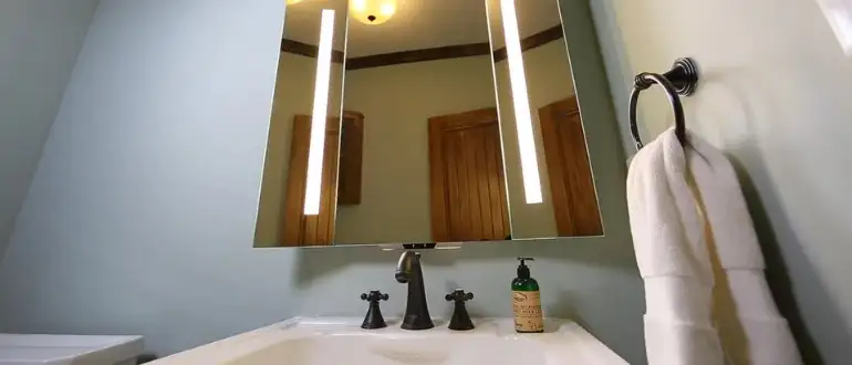 What Size Mirror For 60 Inch Vanity In, How Big Should Mirror Be Over 60 Inch Vanity