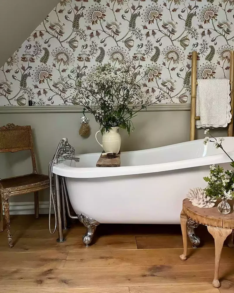 42 Country Bathroom Ideas for Your Modern Farmhouse Style 4 Whimsical Wallpaper