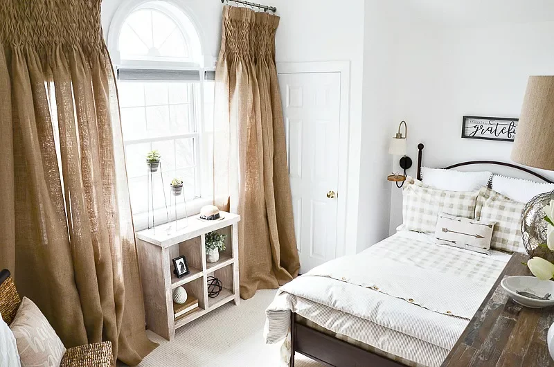 40 White Bedroom Designs That Show This Color Is Far from Dull 28 White Guest Bedroom With Unique Sconces
