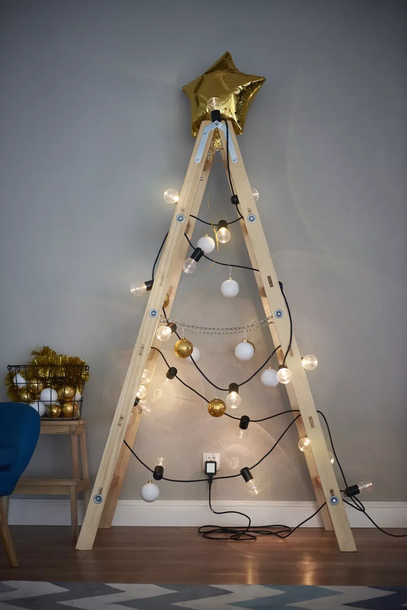 DIY Christmas Tree Ideas Worth Displaying for Your Guests 32 Wood Ladder Tree
