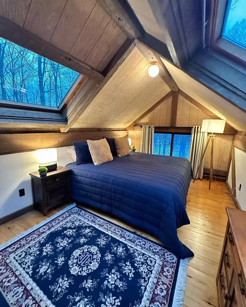 28 Sloped Ceiling Bedroom Ideas That Maximize Your Space 10 Wood Trim