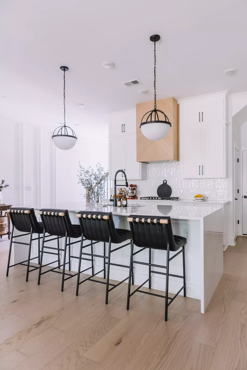 Wooden Touches in Modern Farmhouse Kitchen