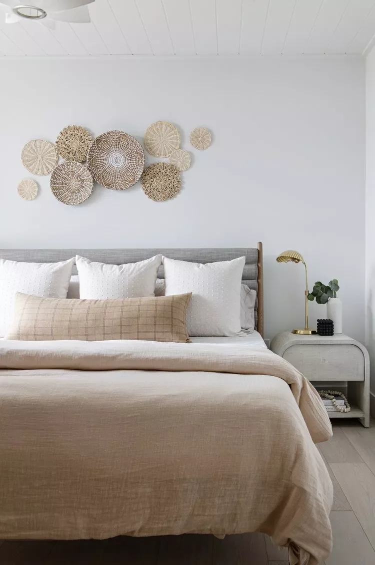 66 Creative Ways to Decorate Above Your Bed Beautifully 45 Woven Wall Baskets