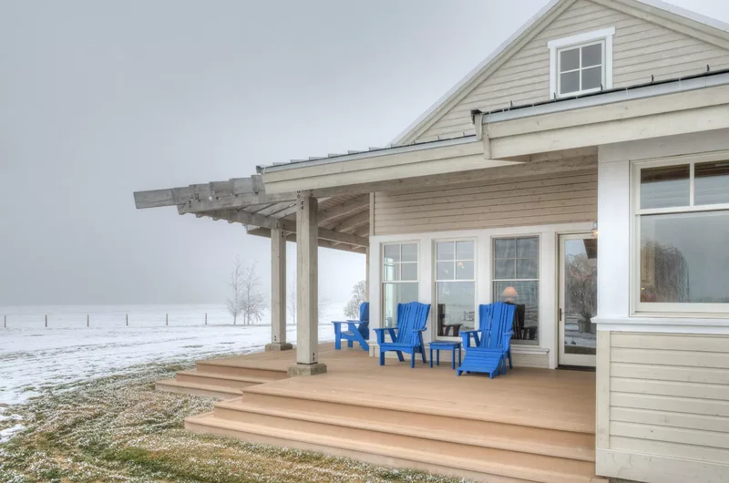 24 Covered Deck Designs to Create Shaded Outdoor Spaces 7 Wrap It Around