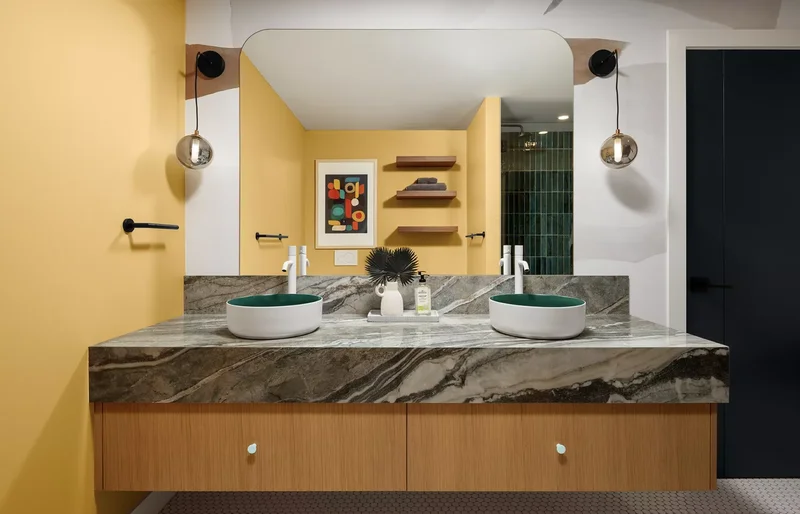 42 Vibrant Bathroom Color Ideas for Small Space Styling 2 Yellow and Teal